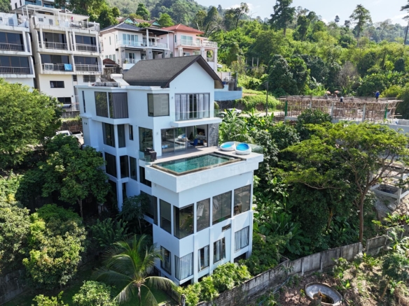 Patong 5 Bedroom Pool Villa outside view