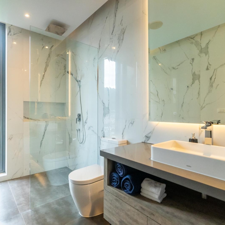 bathroom Patong 5 Bedroom Pool Villa