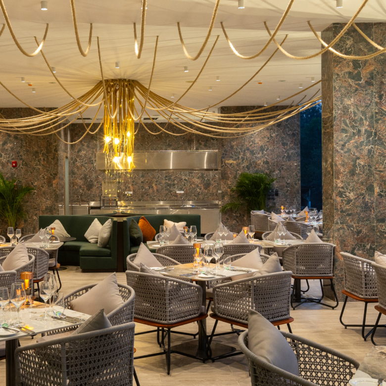 main dinning area laya resort phuket