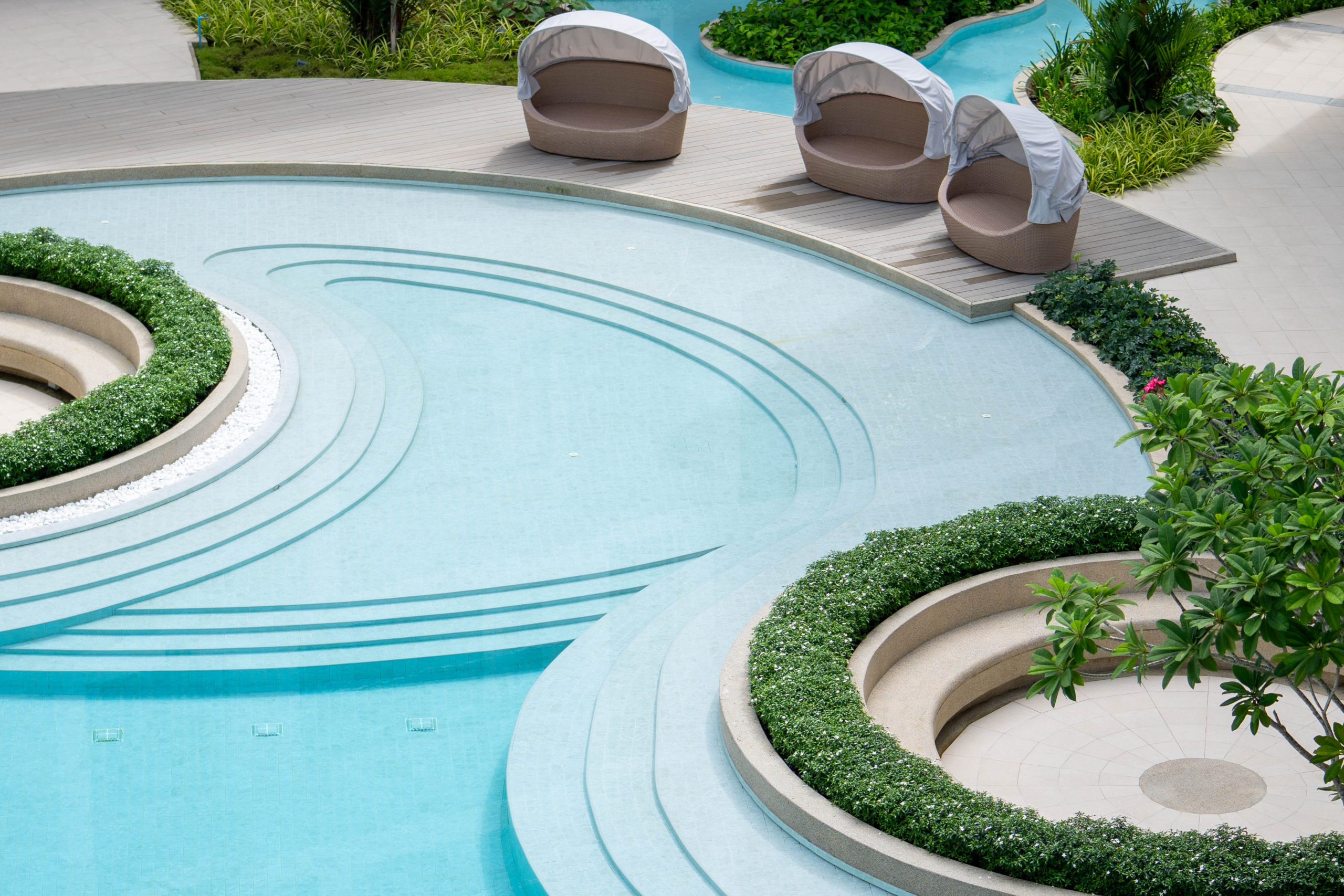 2nd pool laya resort phuket